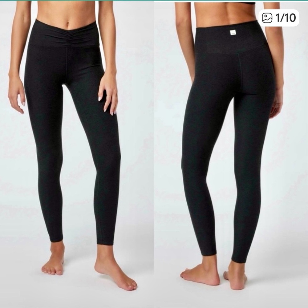 VUORI Elevation Ruched Legging. Black
 Heather . Size XS